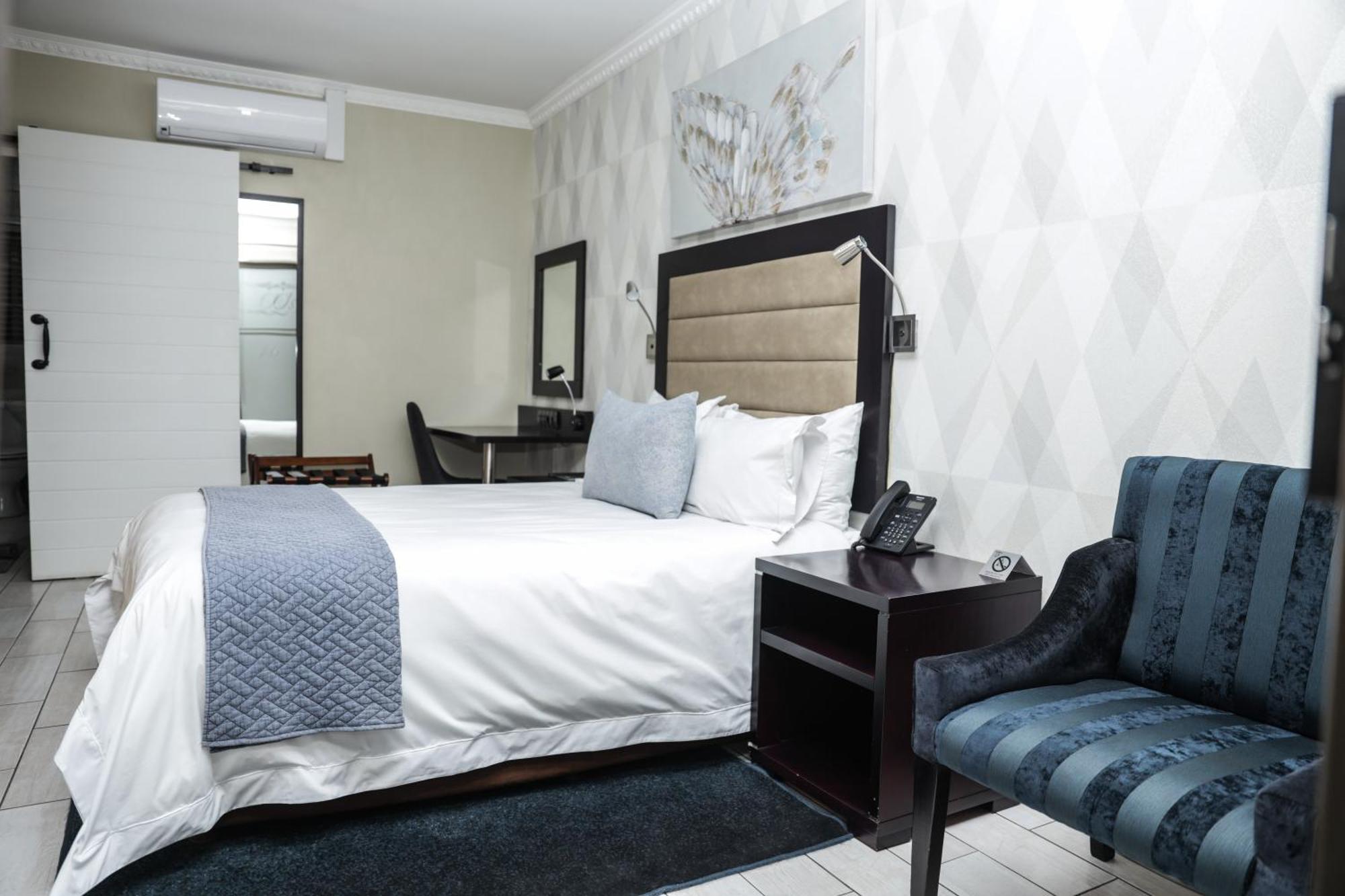Q'S Boutique Stay Standerton Exterior foto